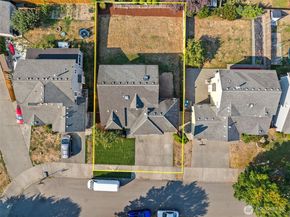 1964 SW 352nd Street, Federal Way WA 98023