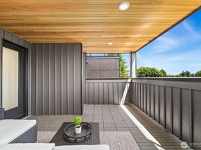 8105 18th Avenue SW, Seattle WA 98106