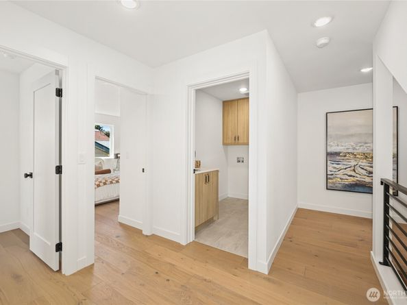 8105 18th Avenue SW, Seattle WA 98106