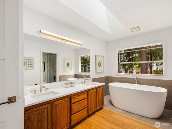 16217 NE 29th Street, Bellevue WA 98008