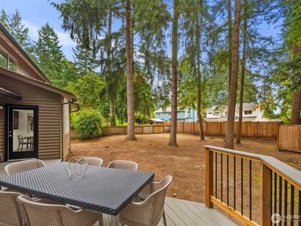 16217 NE 29th Street, Bellevue WA 98008