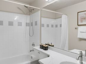 23501 112 Avenue SE A106, Kent WA 98031