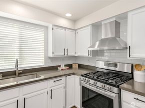 23501 112 Avenue SE A106, Kent WA 98031