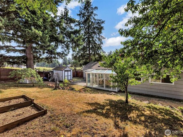 18256 45th Avenue S, SeaTac WA 98188