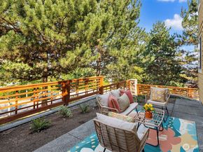 597 Alpine Ridge Place NW, Issaquah WA 98027