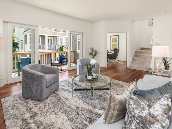597 Alpine Ridge Place NW, Issaquah WA 98027