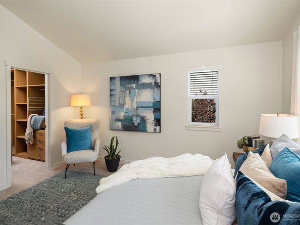 597 Alpine Ridge Place NW, Issaquah WA 98027