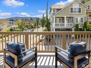 597 Alpine Ridge Place NW, Issaquah WA 98027