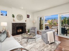 597 Alpine Ridge Place NW, Issaquah WA 98027