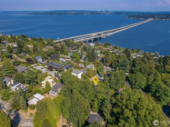 3303 S Massachusetts Street, Seattle WA 98144