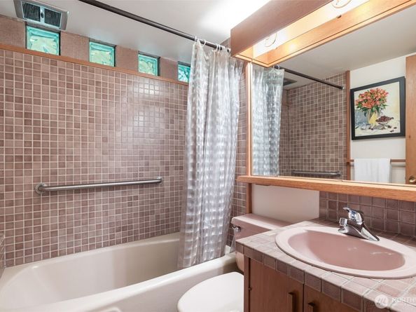 3303 S Massachusetts Street, Seattle WA 98144