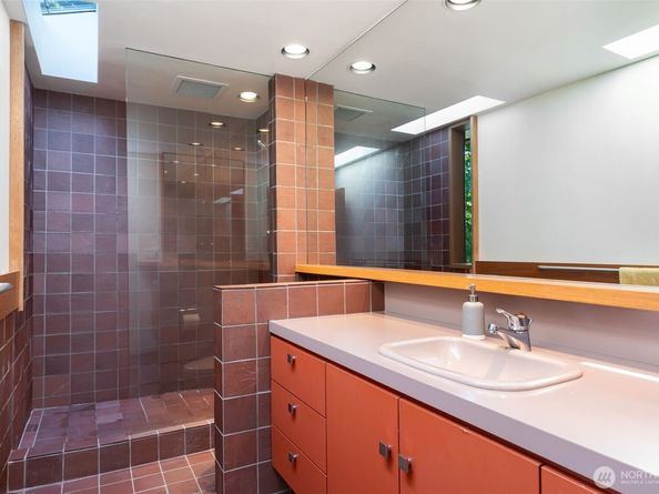 3303 S Massachusetts Street, Seattle WA 98144