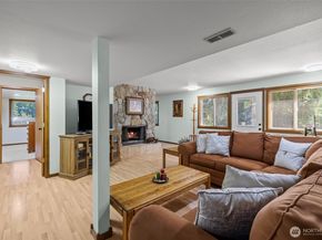 4609 144th Place SE, Bellevue WA 98006