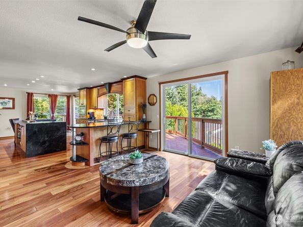 4609 144th Place SE, Bellevue WA 98006