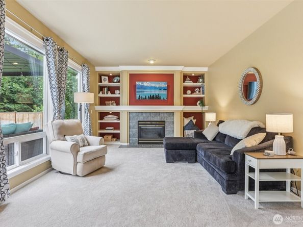 26703 SE 18th Street, Sammamish WA 98075