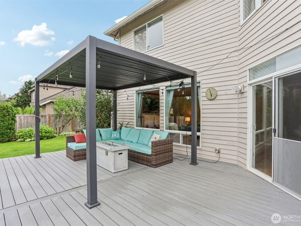 26703 SE 18th Street, Sammamish WA 98075