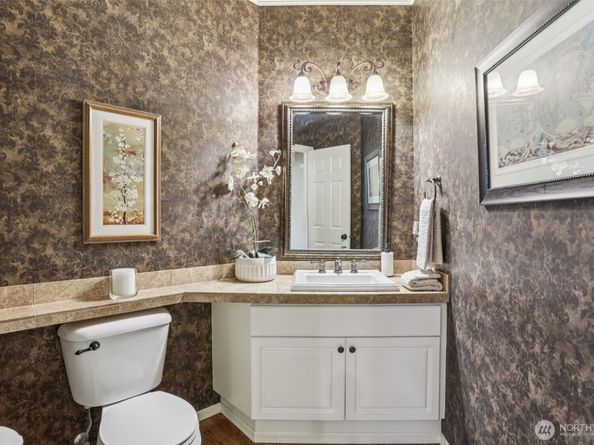26703 SE 18th Street, Sammamish WA 98075