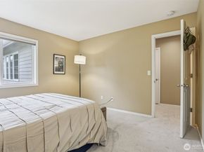 26703 SE 18th Street, Sammamish WA 98075