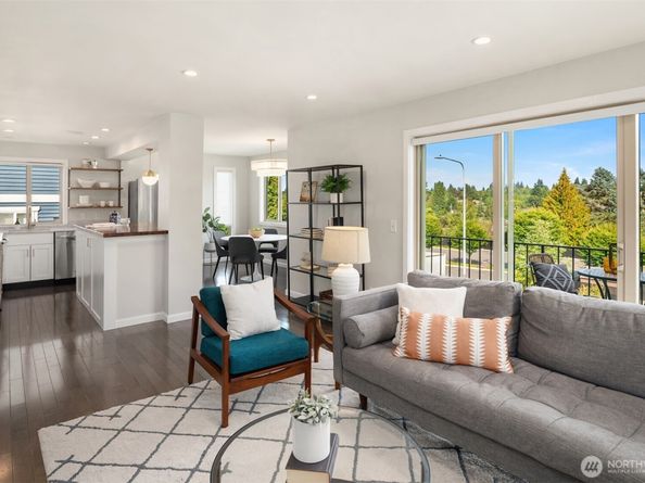 6519 35th Avenue NE 201, Seattle WA 98115