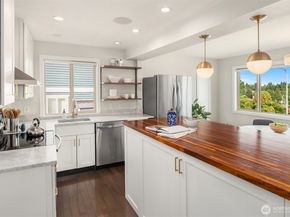 6519 35th Avenue NE 201, Seattle WA 98115