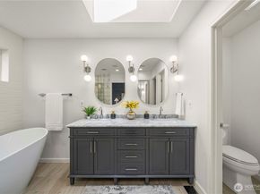 11433 80th Avenue NE, Kirkland WA 98034