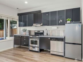 11433 80th Avenue NE, Kirkland WA 98034
