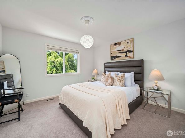 11433 80th Avenue NE, Kirkland WA 98034