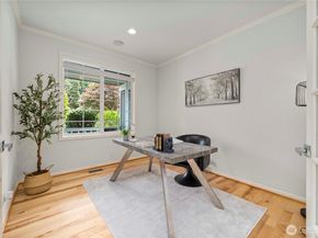 11433 80th Avenue NE, Kirkland WA 98034