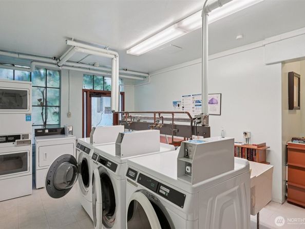400 Boylston Avenue E 210, Seattle WA 98102