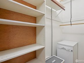 400 Boylston Avenue E 210, Seattle WA 98102