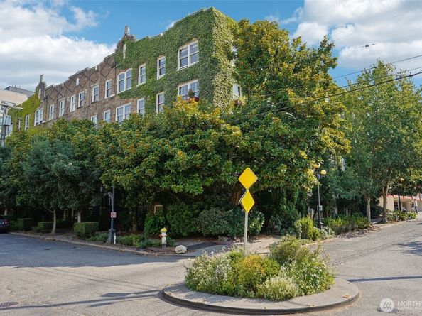 400 Boylston Avenue E 210, Seattle WA 98102