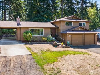 3109 NE 40th Place