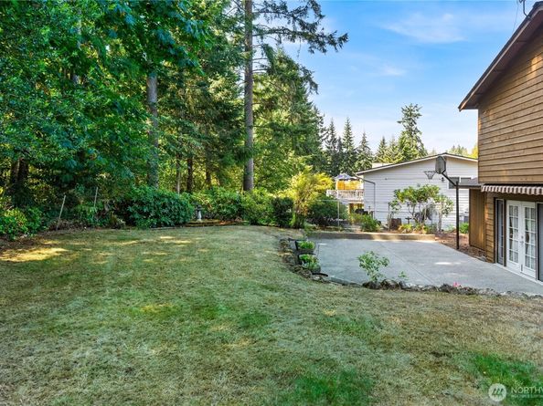 3109 NE 40th Place, Bremerton WA 98310
