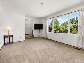 3109 NE 40th Place, Bremerton WA 98310