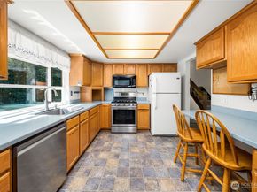 3109 NE 40th Place, Bremerton WA 98310