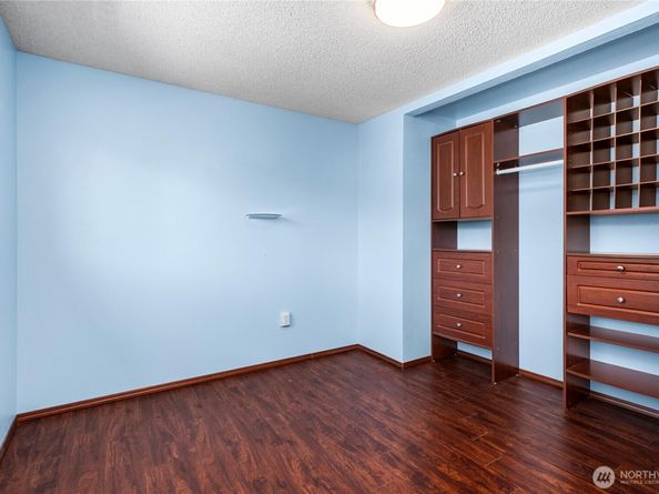 3109 NE 40th Place, Bremerton WA 98310