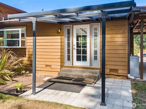 3109 NE 40th Place, Bremerton WA 98310