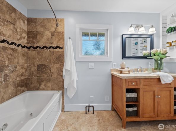 12514 SE 16th Street, Bellevue WA 98005