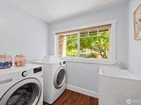 12514 SE 16th Street, Bellevue WA 98005
