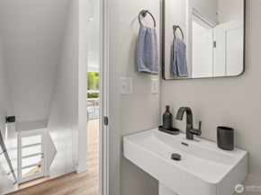 12225 Roseberg Avenue S 9, Seattle WA 98168