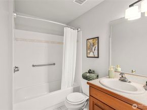 28601 13th Avenue S, Federal Way WA 98003