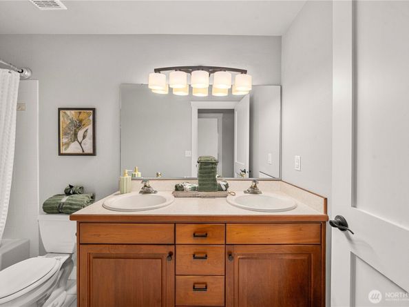 28601 13th Avenue S, Federal Way WA 98003