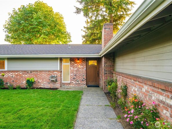 28601 13th Avenue S, Federal Way WA 98003