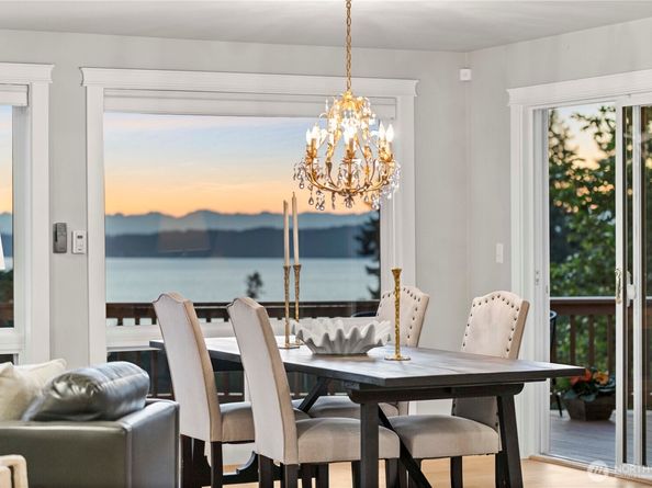 28601 13th Avenue S, Federal Way WA 98003