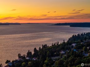 28601 13th Avenue S, Federal Way WA 98003