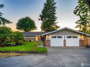 28601 13th Avenue S, Federal Way WA 98003