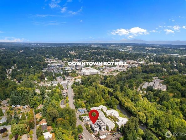 17338 Bothell Way NE E, Bothell WA 98011