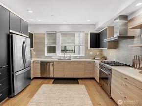 17338 Bothell Way NE E, Bothell WA 98011