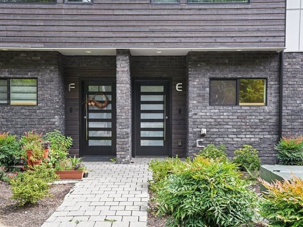 17338 Bothell Way NE E, Bothell WA 98011