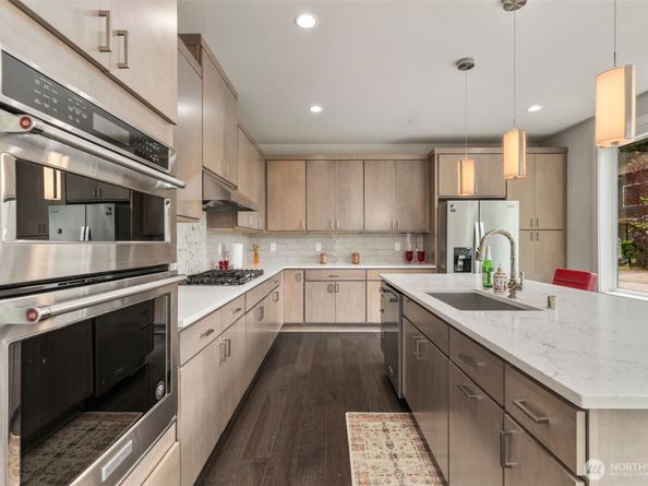 587 155th Place NE, Bellevue WA 98007